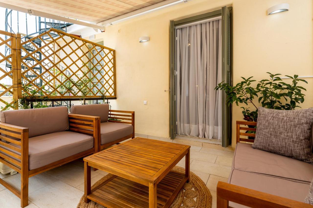 Asty Luxury Apartments Atenas Exterior foto