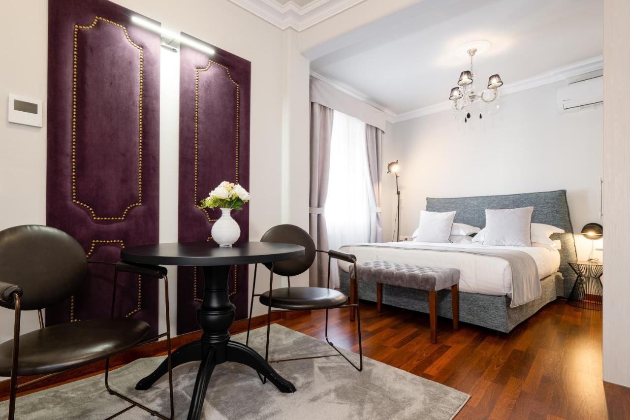 Asty Luxury Apartments Atenas Exterior foto