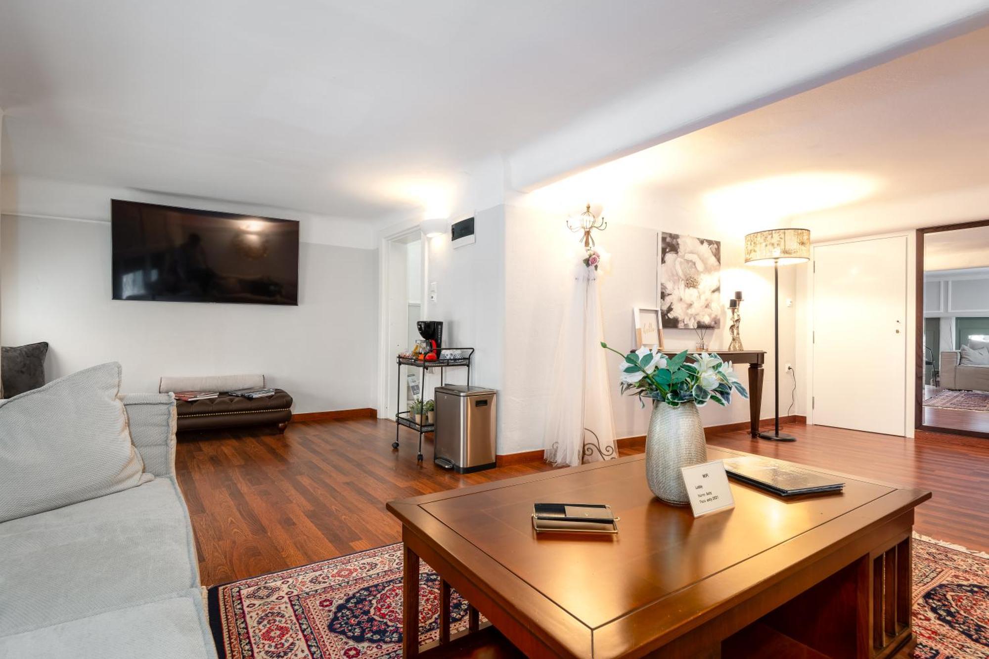 Asty Luxury Apartments Atenas Exterior foto